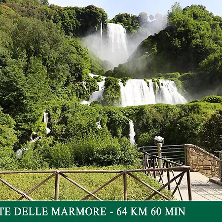 Sant'angelo Farm Pensión Gualdo Cattaneo